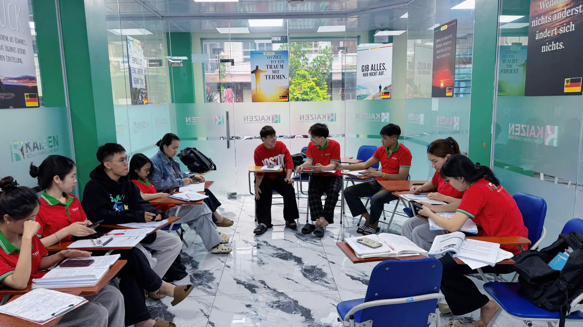 HÌNH ẢNH CÁC BẠN DU HỌC SINH TẠI KAIZEN